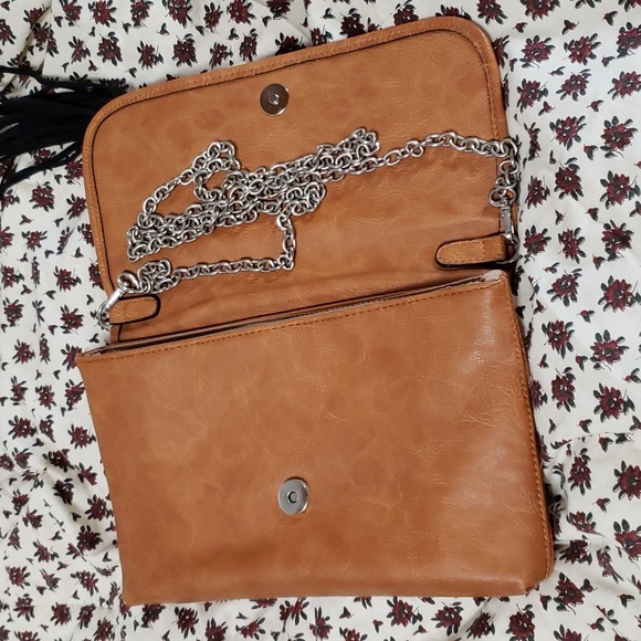 Versona Crossbody handbag - Picture 6 of 8